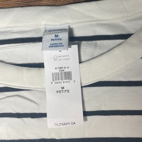 NWT | Old Navy | Cream & Black Stripped Sleeved T-Shirt Dress | Medium Petite - Picture 4 of 5